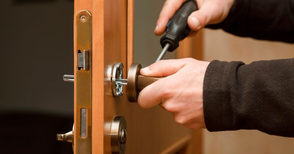 Como Identificar Quando a Fechadura Precisa Ser Trocada em Maringá: 6 Dicas Como Identificar Quando a Fechadura Precisa Ser Trocada em Maringá: 6 Dicas