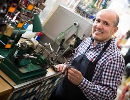 Como Trocar o Miolo da Fechadura em Maringá: 5 Passos Simples carlos silva chaveiro 1